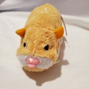 ZHU ZHU PETS "NUGGET" HAMSTER‎   SQUEAKS/MAKES SOUNDS/BUT DOESN'T MOVE